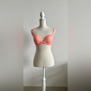 Victoria Secret Biofit Push Up Bra NWT -  Size 32 DD